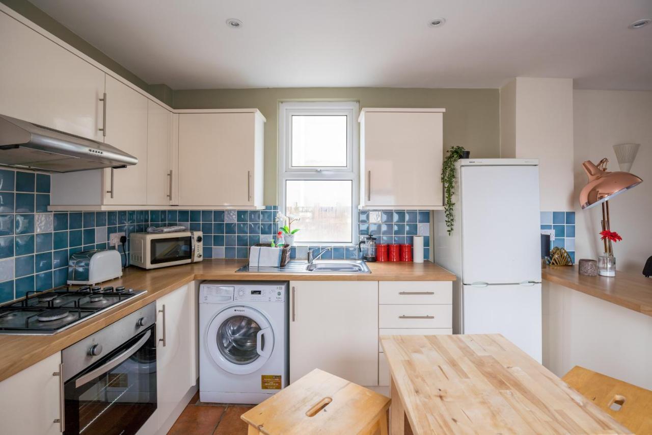The Ella Fitzgerald - Modern 2 Bedroom Apartment, Super Close To City Centre Cardiff Luaran gambar