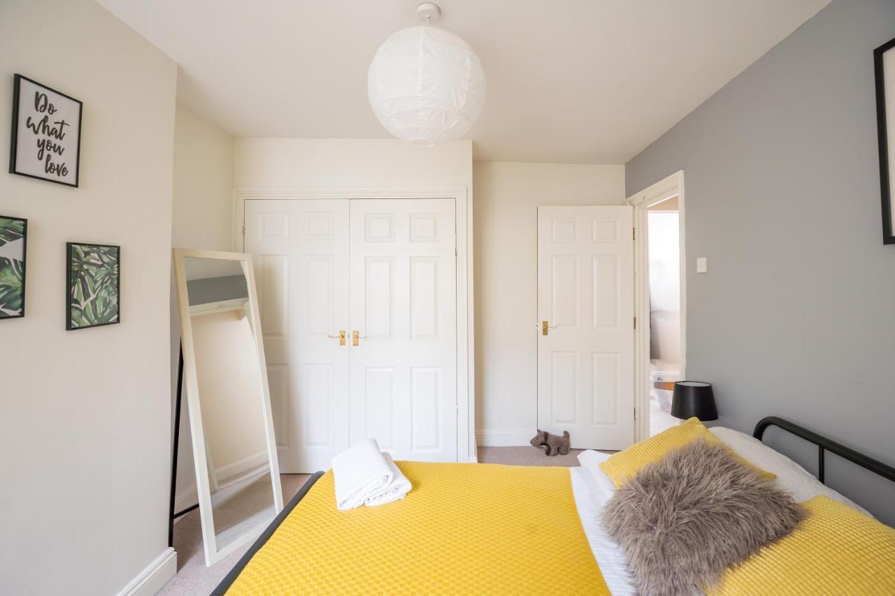 The Ella Fitzgerald - Modern 2 Bedroom Apartment, Super Close To City Centre Cardiff Luaran gambar