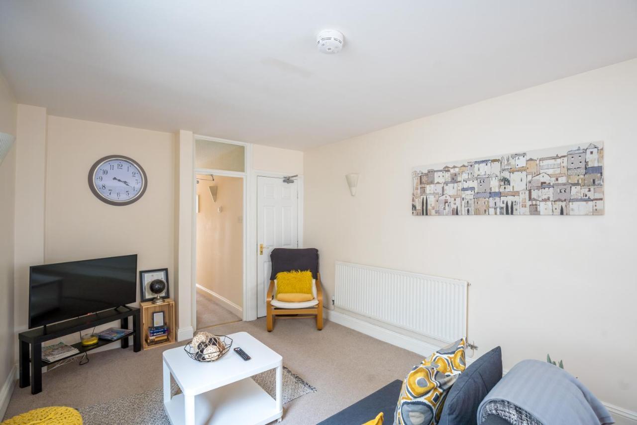 The Ella Fitzgerald - Modern 2 Bedroom Apartment, Super Close To City Centre Cardiff Luaran gambar