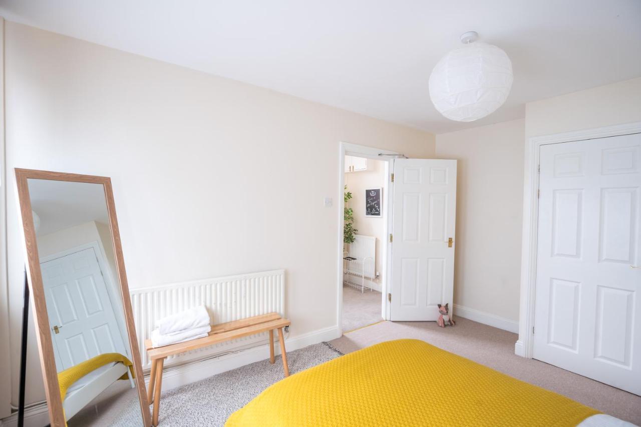 The Ella Fitzgerald - Modern 2 Bedroom Apartment, Super Close To City Centre Cardiff Luaran gambar