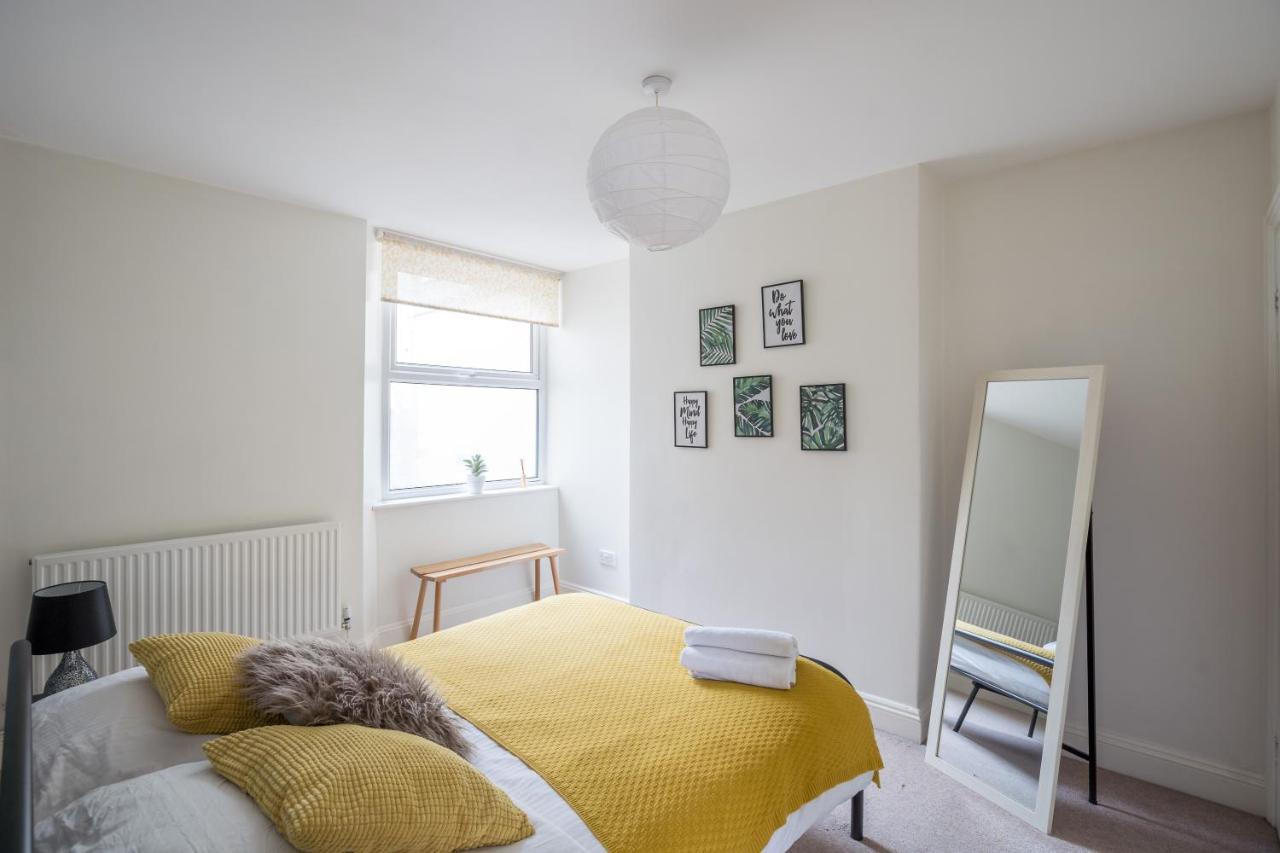The Ella Fitzgerald - Modern 2 Bedroom Apartment, Super Close To City Centre Cardiff Luaran gambar