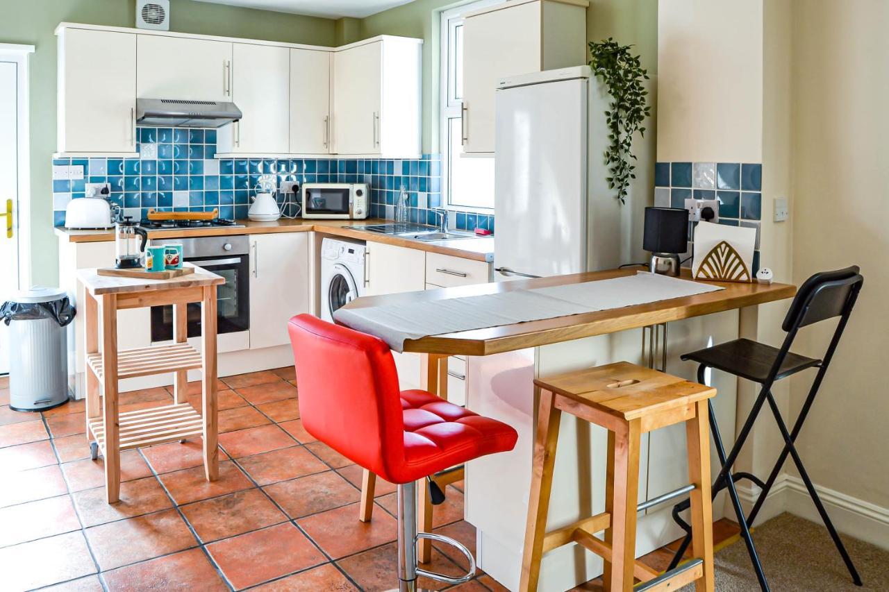 The Ella Fitzgerald - Modern 2 Bedroom Apartment, Super Close To City Centre Cardiff Luaran gambar